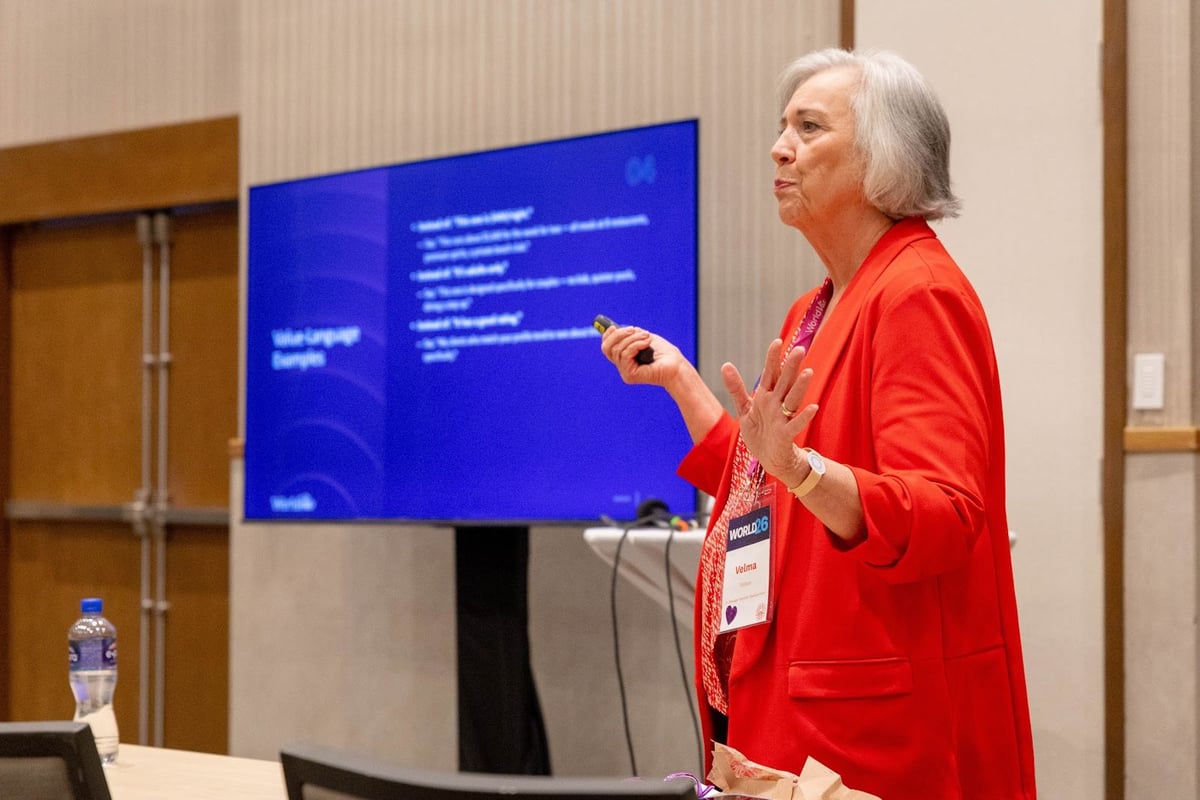 Presenter teaching travel advisors at WORLD26